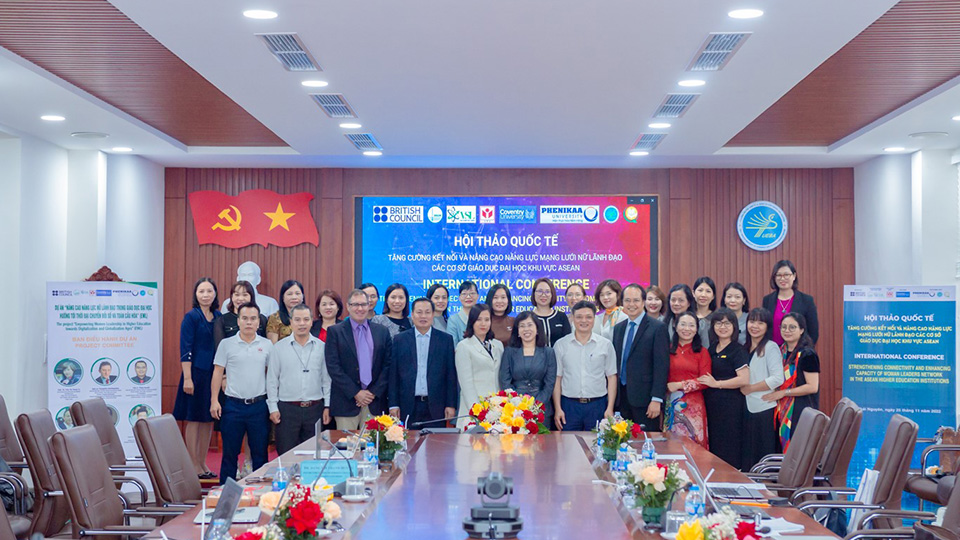 Hội thảo quốc tế “Tăng cường kết nối và Nâng cao năng lực mạng lưới nữ lãnh đạo  các cơ sở giáo dục Đại học khu vực Asean” đã diễn ra thành công tốt đẹp
