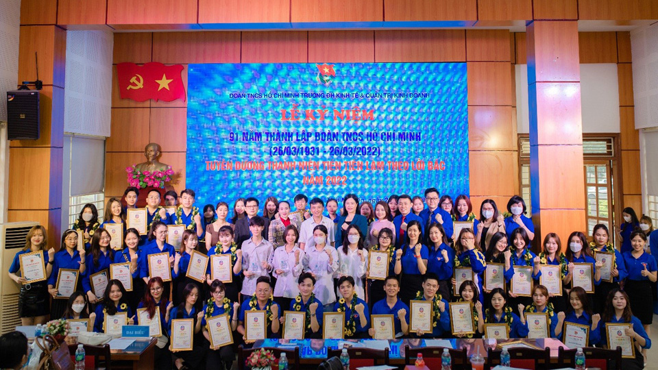 Lễ Kỷ niệm 91 năm ngày thành lập Đoàn TNCS Hồ Chí Minh (26/3/1931-26/3/2022) và Tuyên dương Thanh niên Tiên tiến làm theo lời Bác năm 2022 đã diễn ra trong không khí ấm áp 