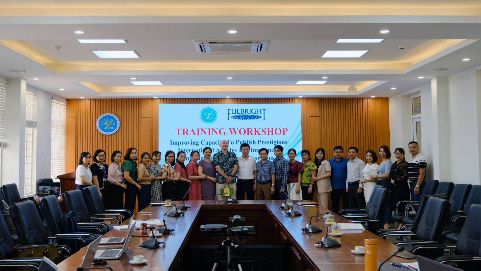 Chương trình tập huấn “Nâng cao năng lực công bố các bài báo quốc tế uy tín và triển khai các chương trình nghiên cứu quốc tế” đã diễn ra thành công tốt đẹp