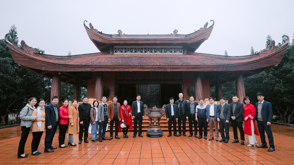 Lễ Báo công dâng Bác tại khu di tích ATK và dâng hoa tưởng nhớ các anh hùng liệt sĩ tại Khu di tích lịch sử 915 Thái Nguyên