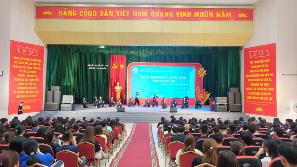 Tân sinh viên K23 TUEBA bắt đầu hành trình đại học với Tuần sinh hoạt công dân năm học 2026 - 2027