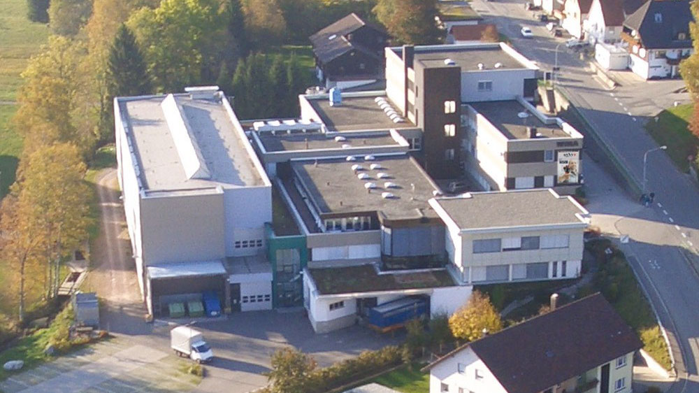 Nâng cao tính thực tiễn cho chương trình đào tạo – Lợi ích từ sự hợp tác giảng dạy với công ty WIHA (Đức)