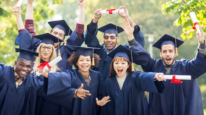 Chương trình học bổng Thắp sáng tương lai mùa thứ 9 năm 2021