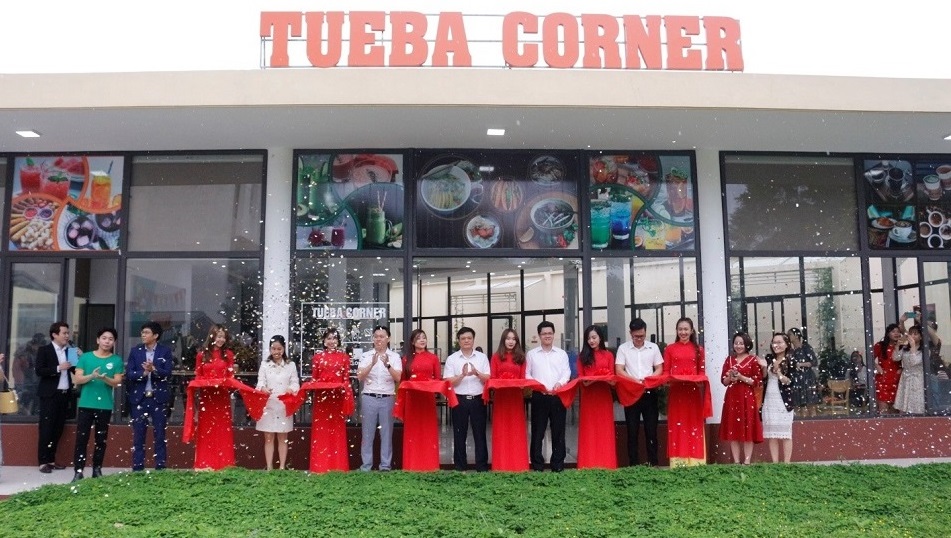 Tưng bừng Khai trương căn tin “TUEBA CORNER” Trường Đại học Kinh tế & QTKD