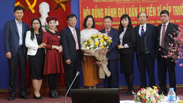 NCS Nguyễn Văn Trọng bảo vệ thành công luận án tiến sĩ chuyên ngành Kinh tế nông nghiệp tại Trường Đại học Kinh tế và Quản trị Kinh doanh