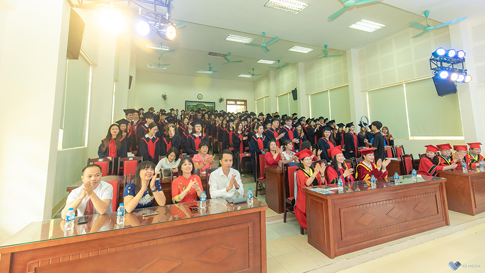 Lễ bế giảng và trao bằng tốt nghiệp năm 2022