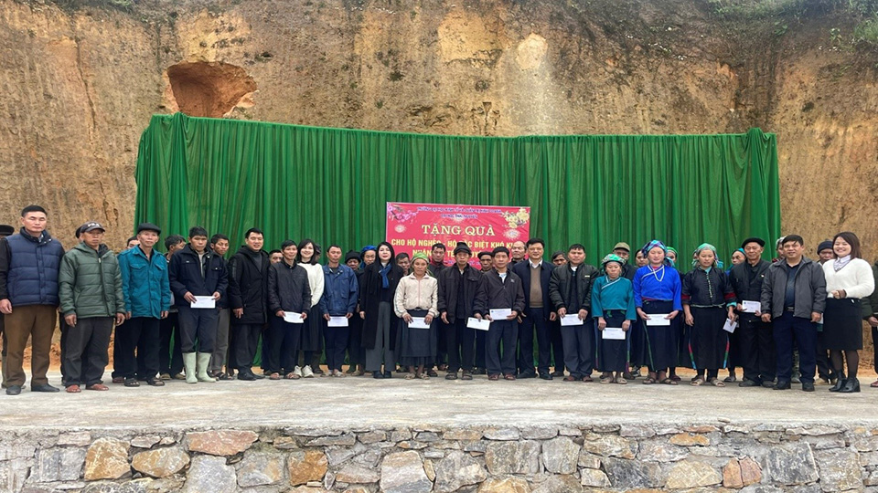 Trao quà cho Hộ nghèo – Hộ đặc biệt khó khăn tại huyện Xín Mần, tỉnh Hà Giang nhân dịp Tết nguyên Đán 2023