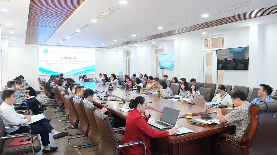 Trường Đại học Kinh tế và Quản trị kinh doanh tổ chức Hội nghị Tổng kết công tác học tập, bồi dưỡng năm 2025