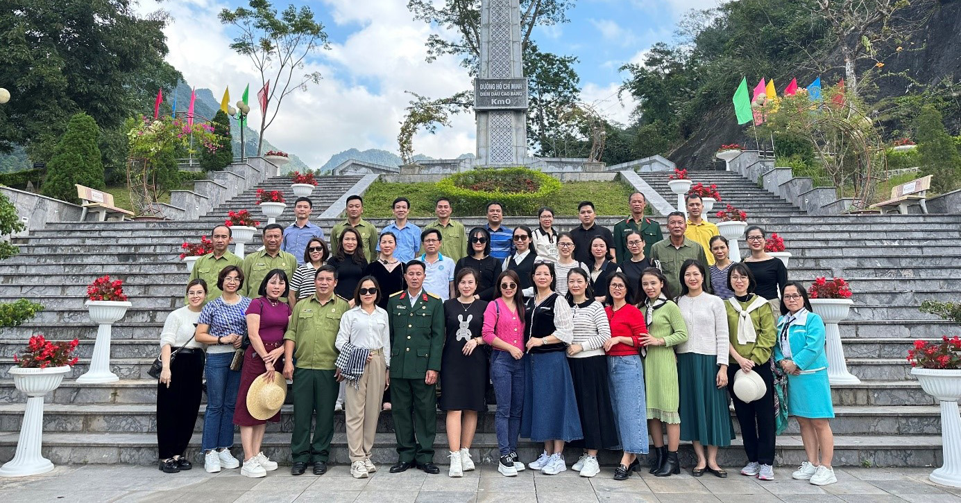 Hội nghị tập huấn nghiệp vụ công tác Công đoàn năm học 2023-2024